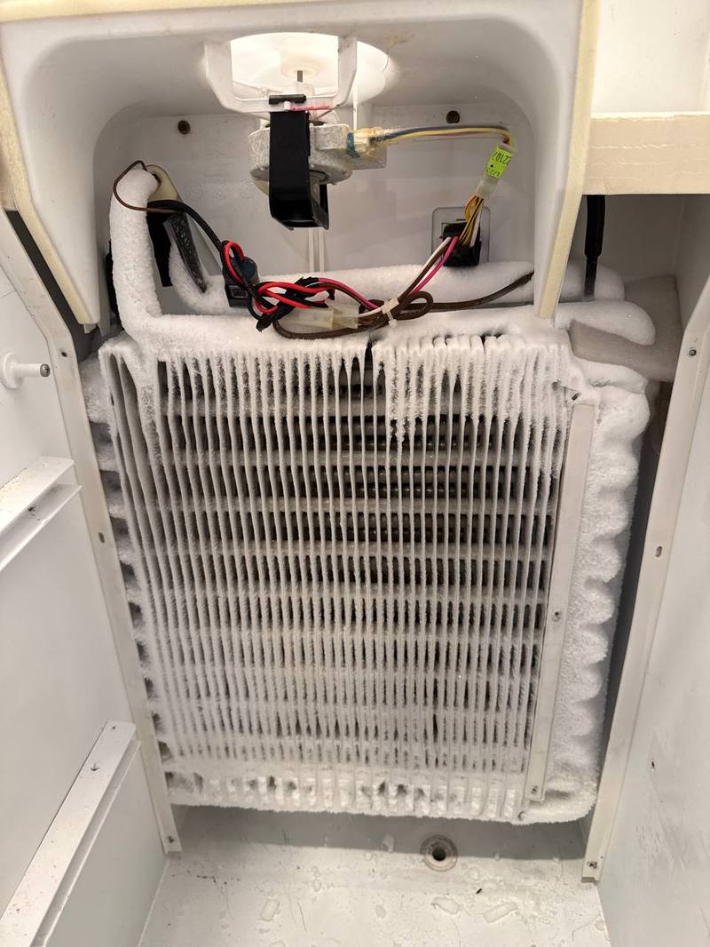 Refrigerator frost repair